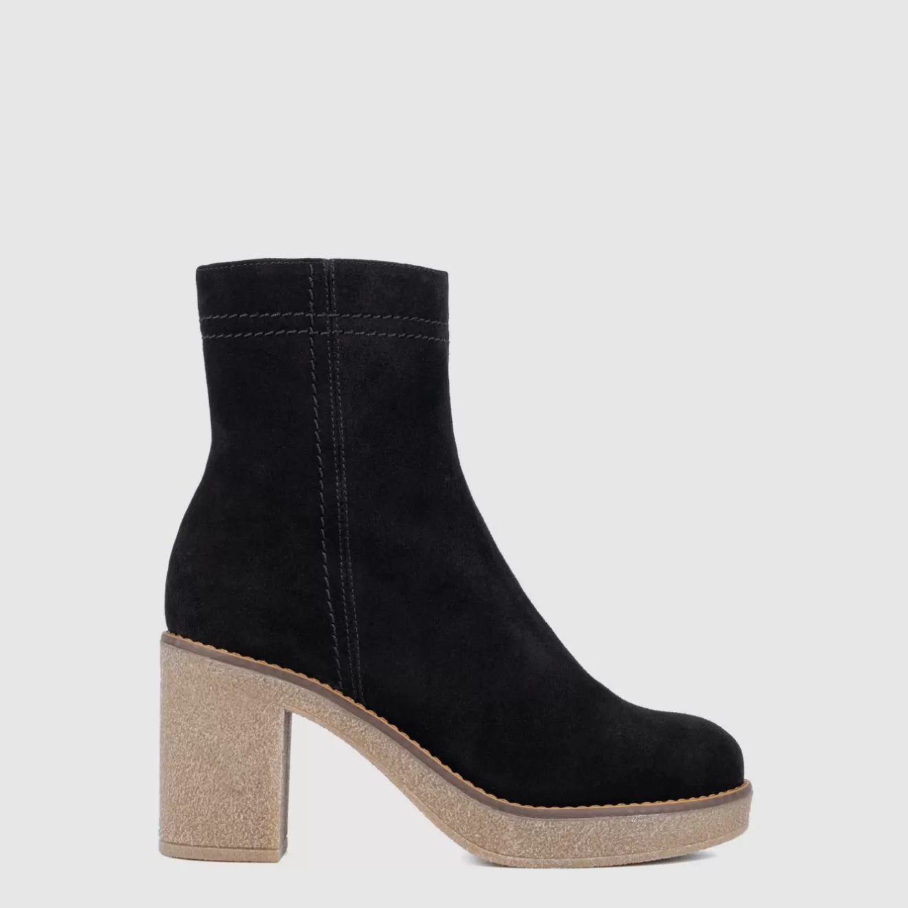 Women Aquatalia Boots | Chara Black