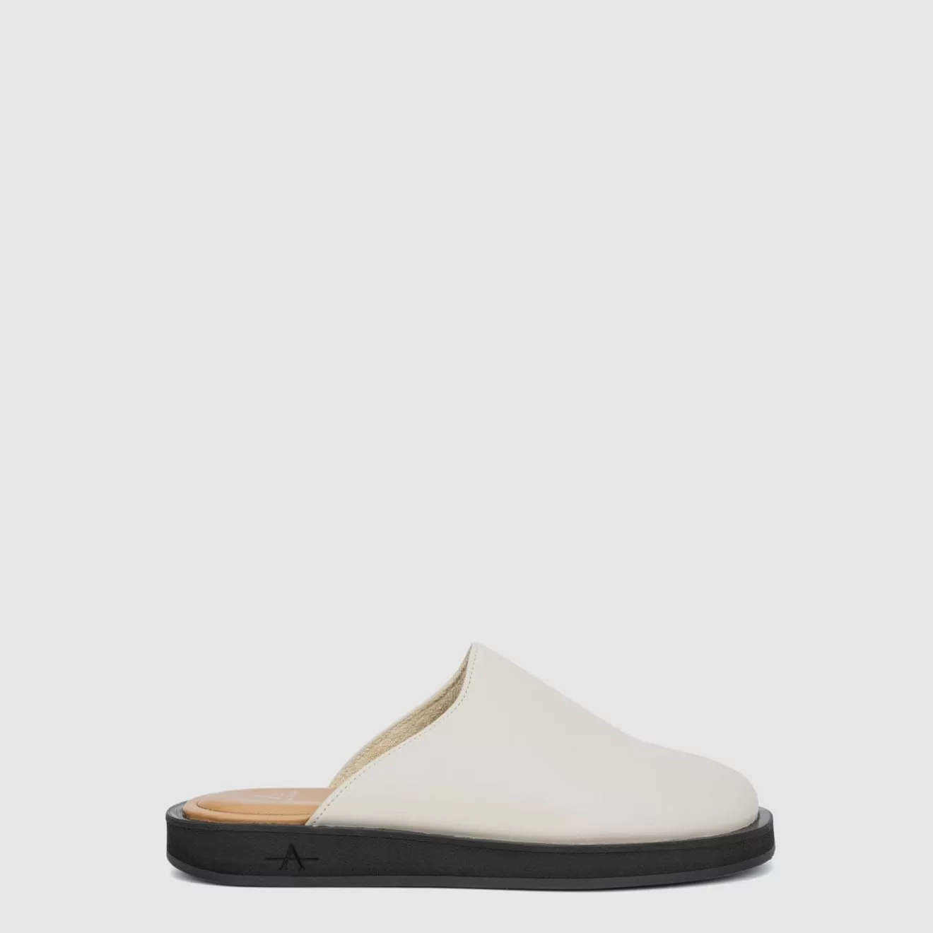 Women Aquatalia Flats | Gemmy Off White