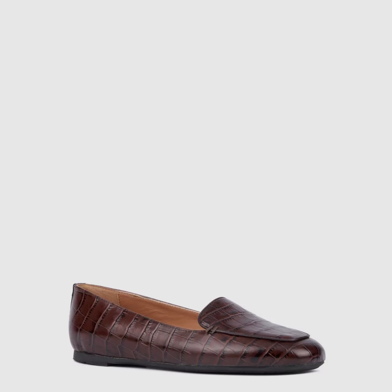 Women Aquatalia Flats | Judie Brown