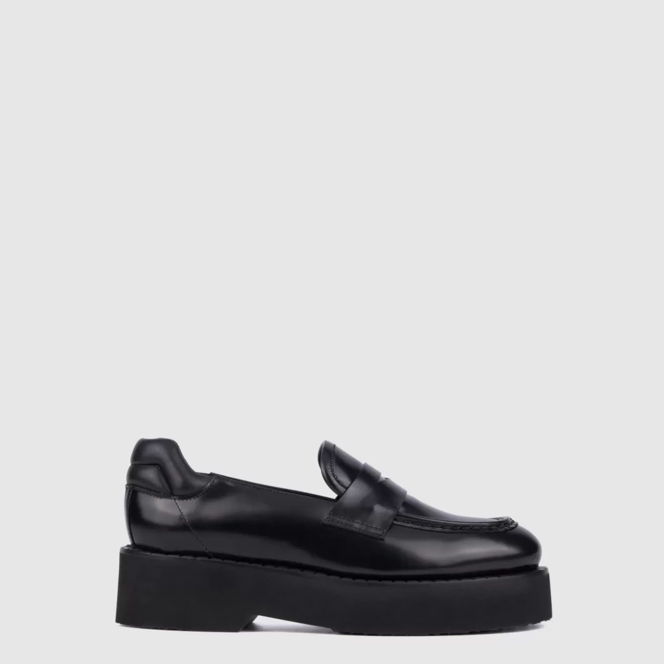 Women Aquatalia Flats | Marta Black