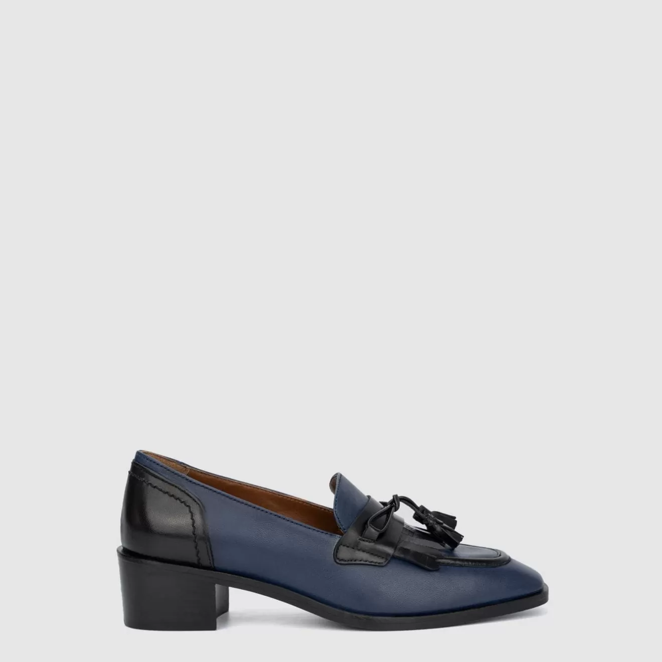 Women Aquatalia Flats | Rosella Marine/Black