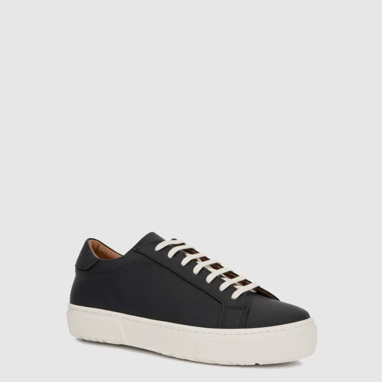 Men Aquatalia Sneakers | Vic Black